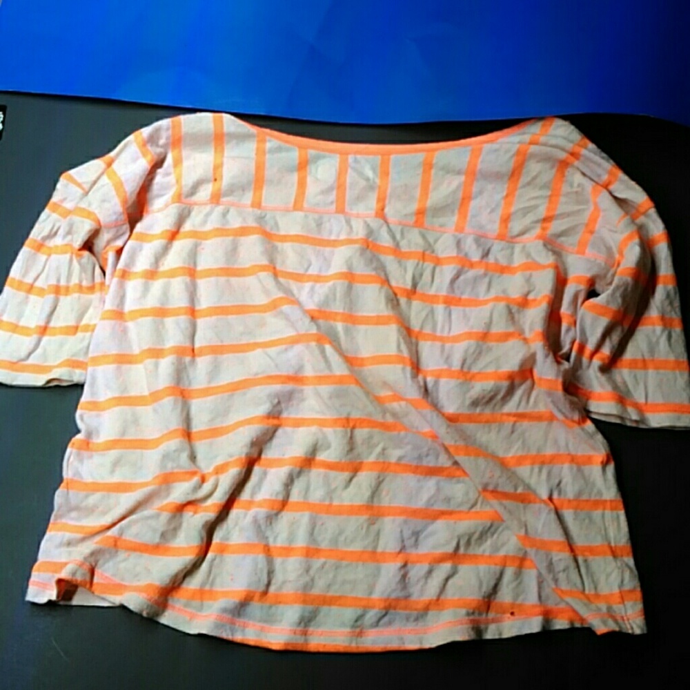 Shirt - Picture 3 of 3